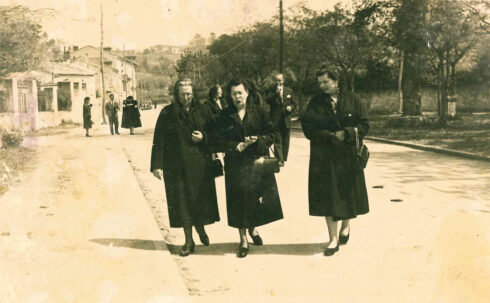 Señoras de Gijón 1950 La Pondala